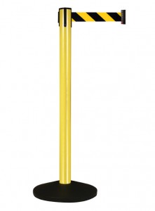 Retracta-Belt Prime Stanchions for Outdoor Use